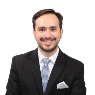 Dr. Favio Reyna